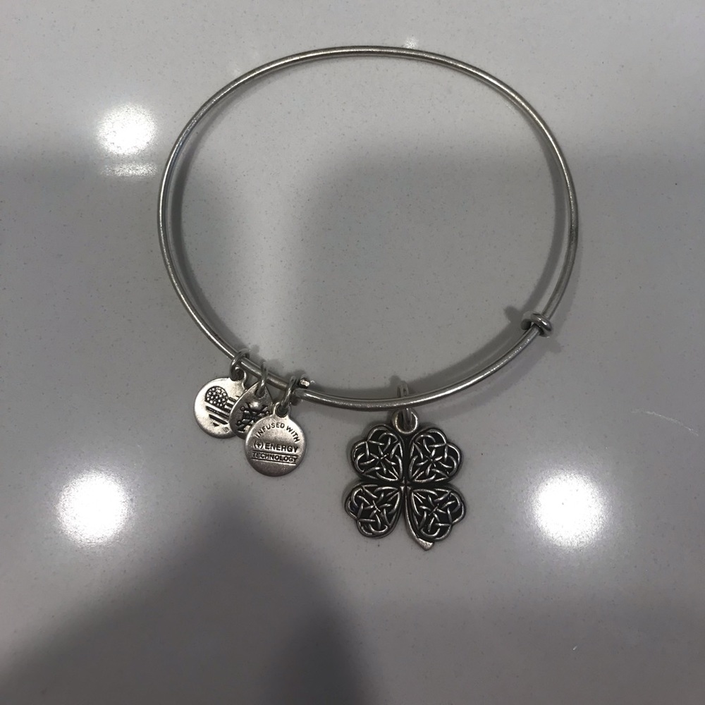 🍀Alex&Ani 4Leaf Clover Bangle SPECIAL OFFER BELOW